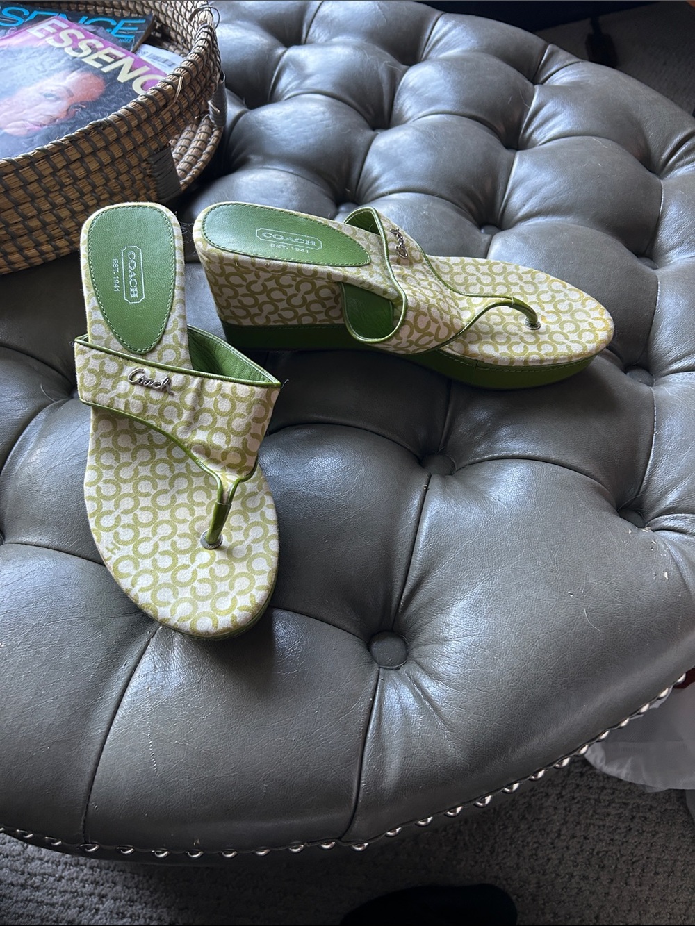 Coach Green Signature Logo Thong Sandals - Picture 3 of 4